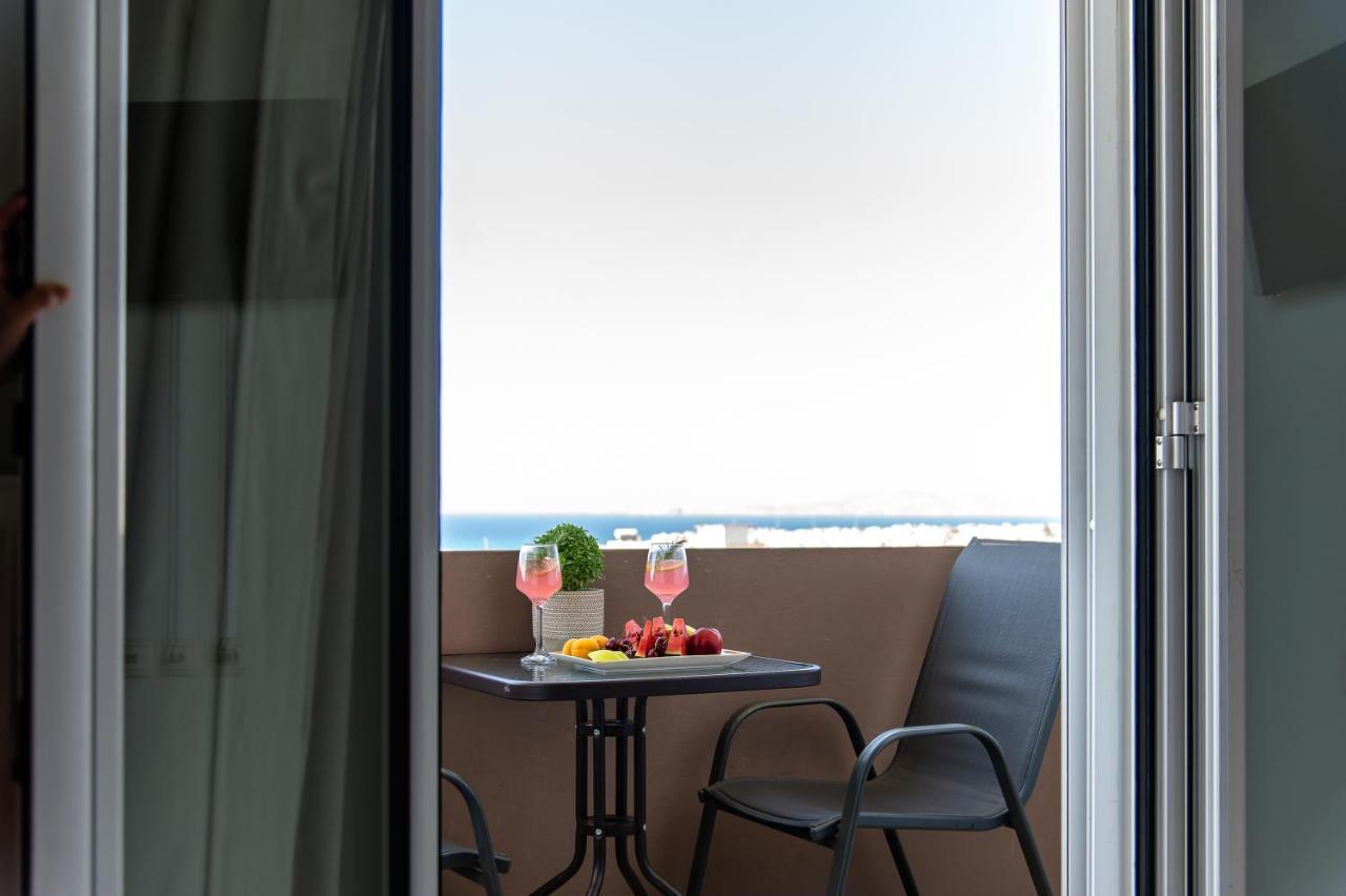 Ariadni Seaview Apartment Iraklion Buitenkant foto